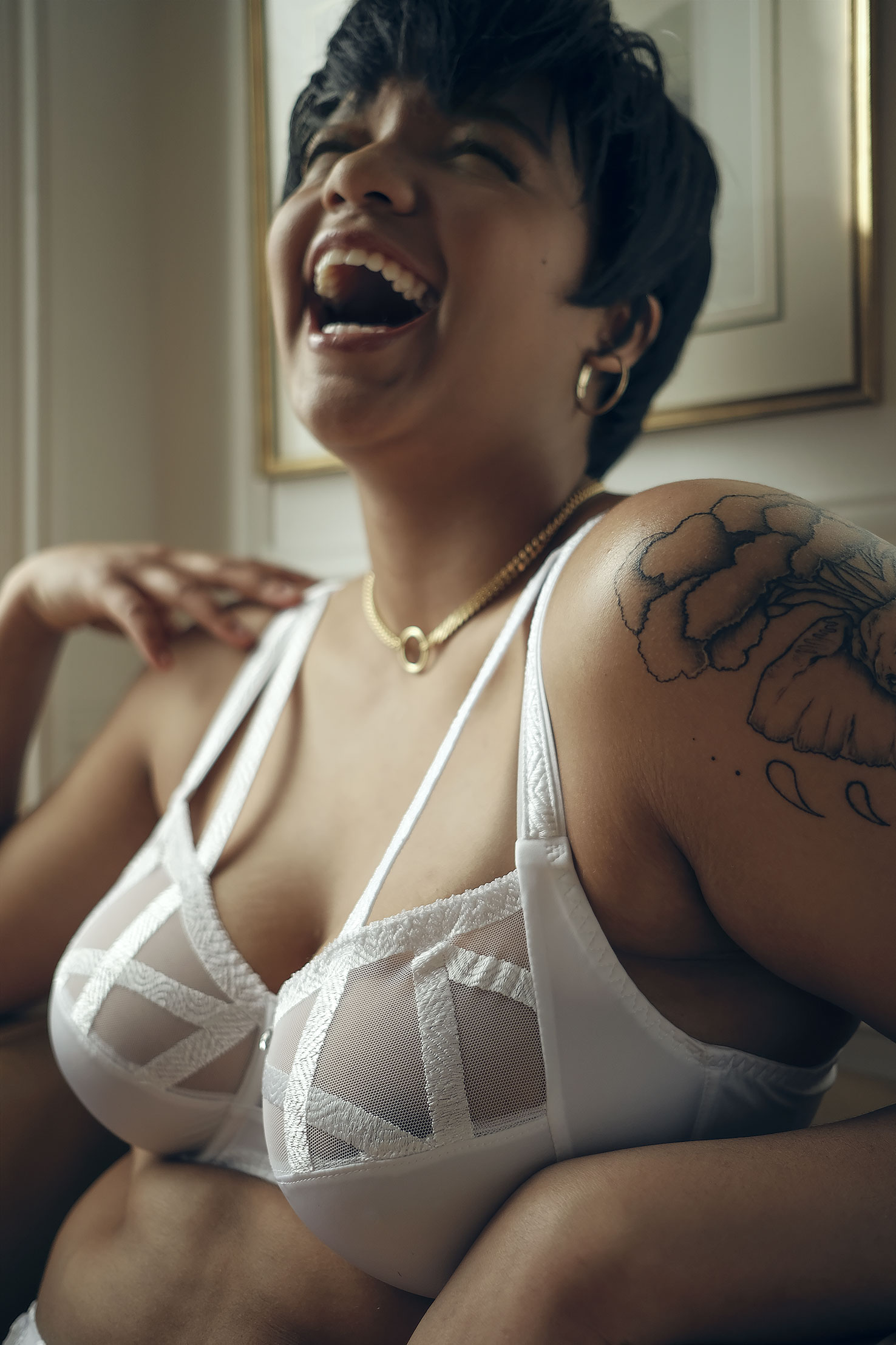 photo photographie lifestyle paris editorial modele mode fashion lingerie louisa bracq