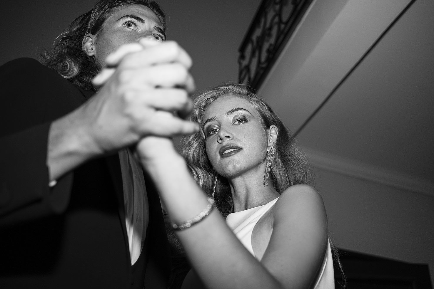 Olympe-mariage beau-costumes campagne photographie flash photo modele mathilda galmot leah hoffman charlotte lamouroux coline berger damien lemaire